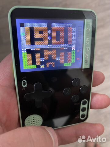 Карманная игровая приставка