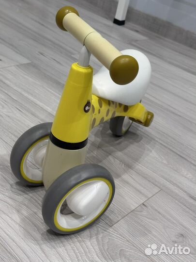 Беговел детский от 1 года (б/у)