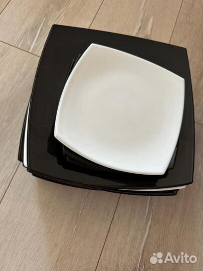 Набор тарелок