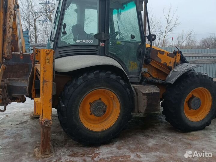 Экскаватор погрузчик jcb