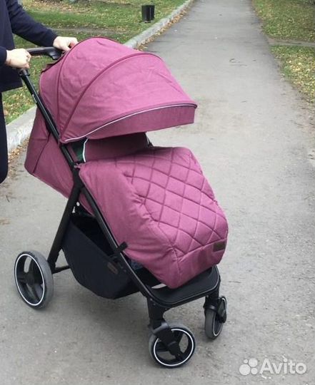 Прогулочная коляска carrello Bravo
