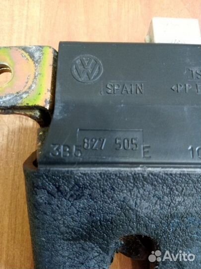 Замок багажника Volkswagen Passat B5 седан 1.8 T