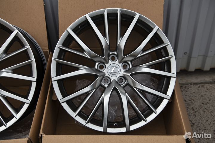 Комплект дисков r18 5x114.3 lexus/toyota hb