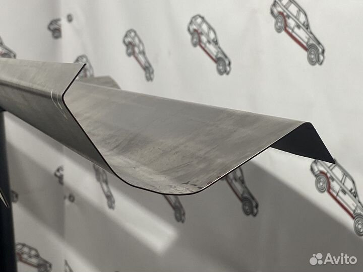 Toyota Carina E ремкомплект порога правый