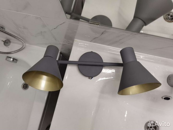 Стильный светильник/бра новый