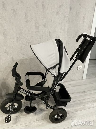 Детский трехколесный велосипед коляска