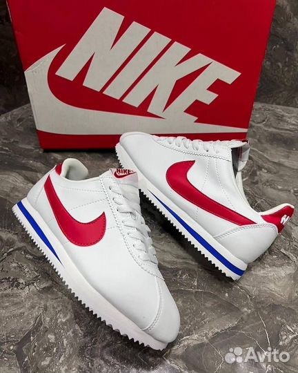 Nike cortez se
