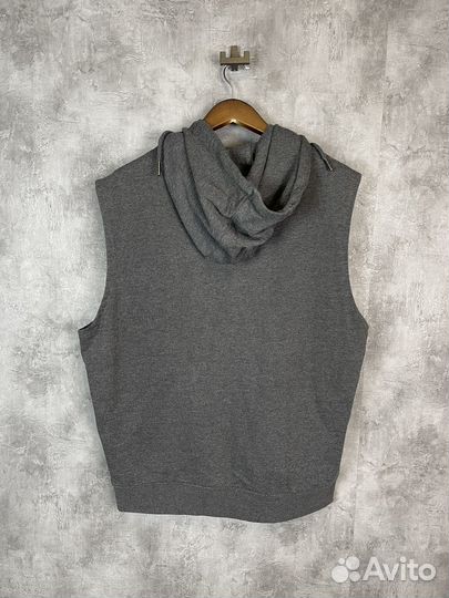 Жилетка Lonsdale размер Хл оригинал