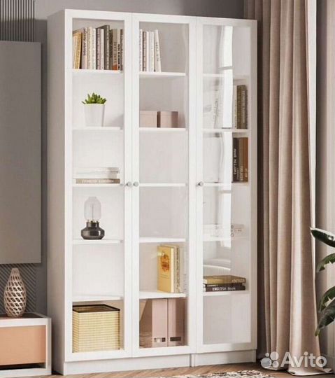 Шкаф книжный