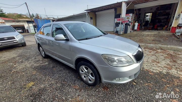 Skoda Octavia 1.6 AT, 2010, 223 000 км