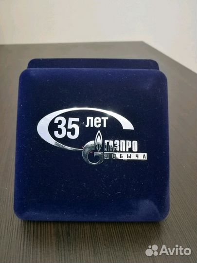 Настольная медаль 