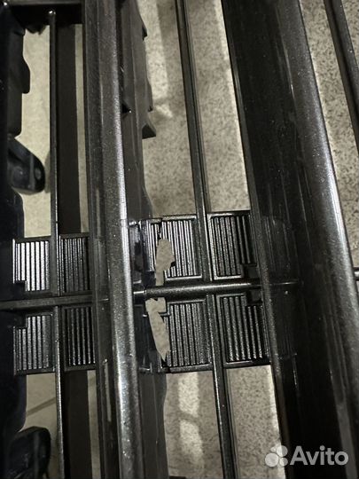 Решетка радиатора для Toyota Highlander оригинал