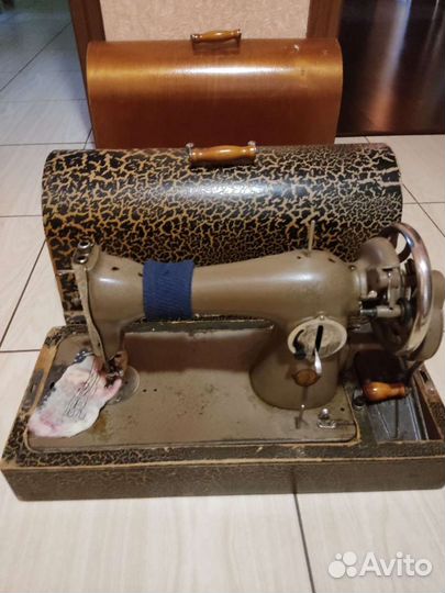 Швейная машинка