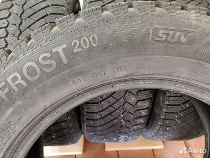 Gislaved Nord Frost 200 SUV 215/60 R17 98T