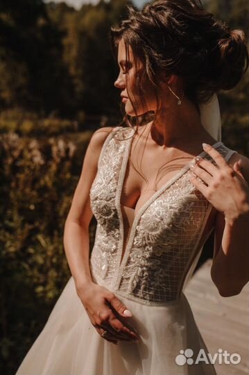 Аренда или продажа Свадебное платье со шлейфом