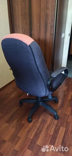 Компьютерный стул