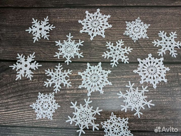 Вязаные снежинки