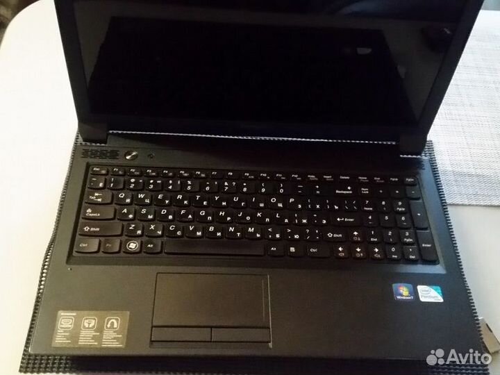 Ноутбук Lenovo B570e отл. состояние