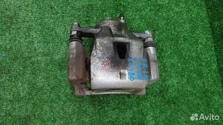 Суппорт передний левый Toyota Vitz KSP130 1KR-FE