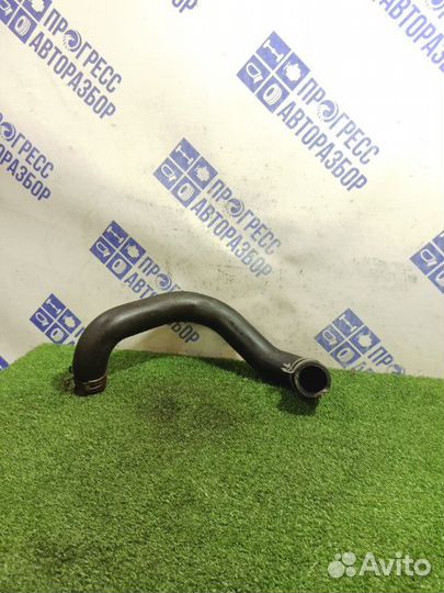 Патрубок системы охлаждения Toyota Corolla