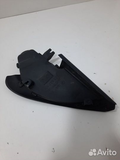 Накладка дверная внутренняя передняя правая Skoda