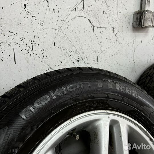 Зимние колеса 215/65 R16