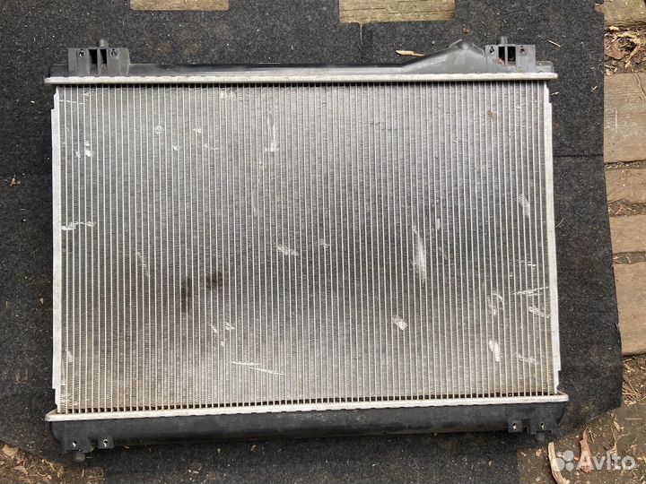 Радиатор охлаждения Сузуки гранд витара