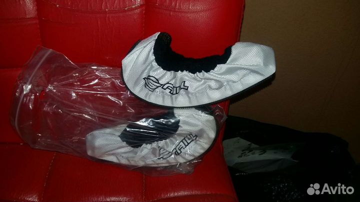 Чехлы детские новые для коньков, размер s