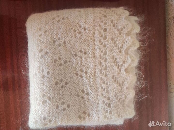 Шаль из козьей шерсти