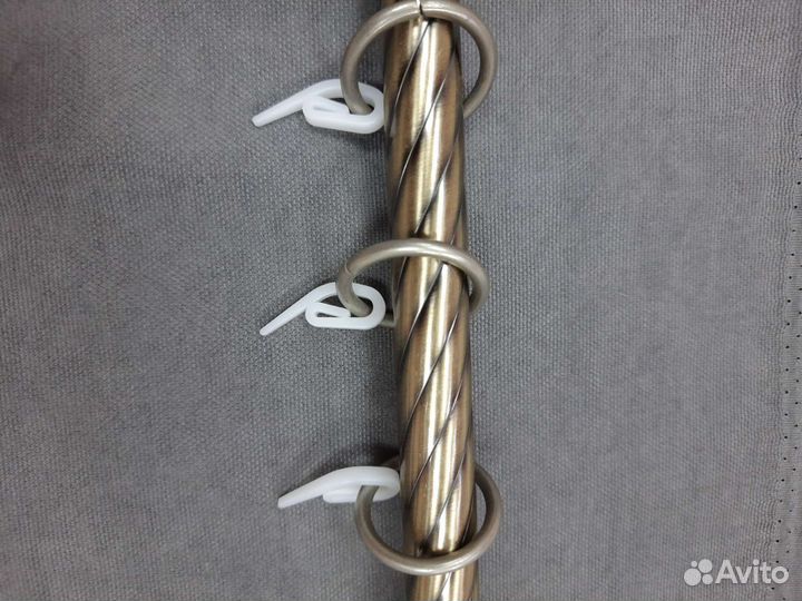 Крючки для штор в ассортименте