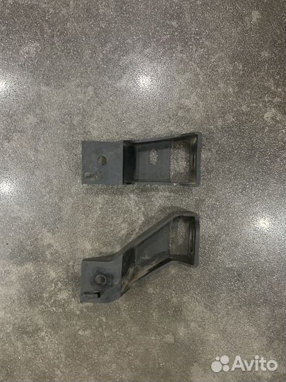 Комплект кронштейнов радиатора Nissan X-Trail T31