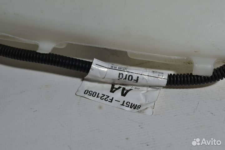 Бачок омывателя в сборе Ford Focus 2