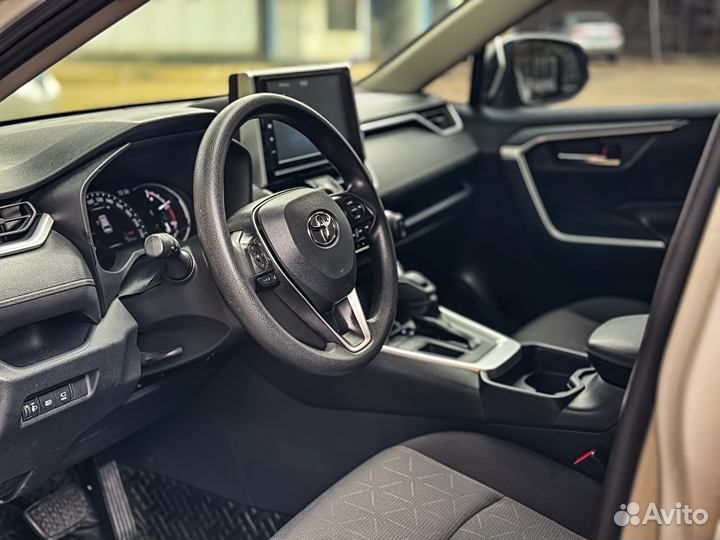 Toyota RAV4 2.0 CVT, 2021, 39 000 км