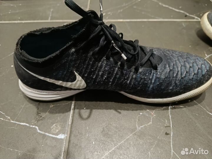 Бутсы Nike MagistaX (зал)