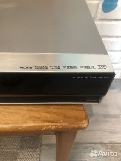 Blu ray disc player bdp 7100