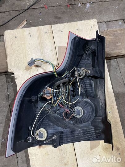 Задние фонари на volvo xc90