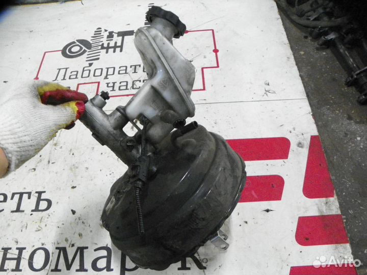 Вакуумник тормозной Hyundai Santa Fe II рестайлинг