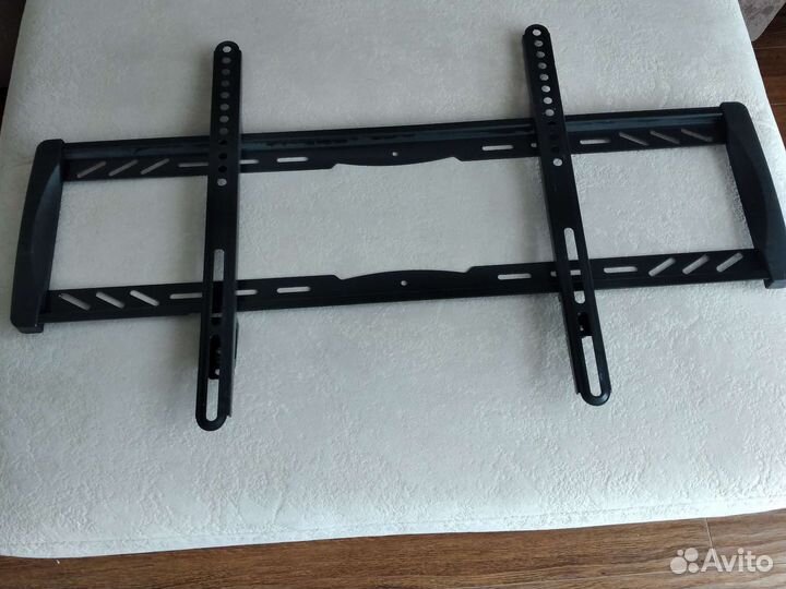 Кронштейн для телевизора на стену