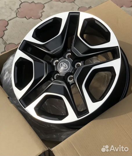 Диски R19 5:114.3 Toyota RAV 4 NEW Design BP (Нов)