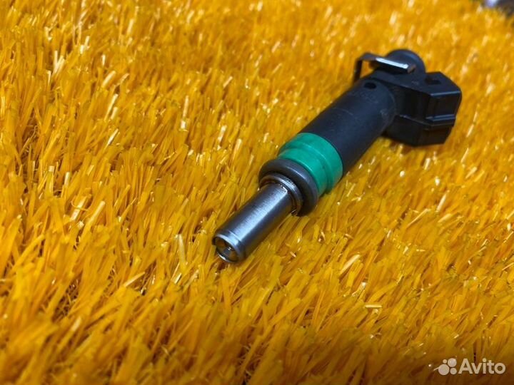 Форсунка топливная Bmw 6-Series E63 N62B44A 2003