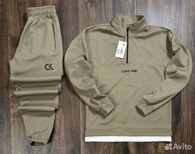 Спортивный костюм Calvin Klein