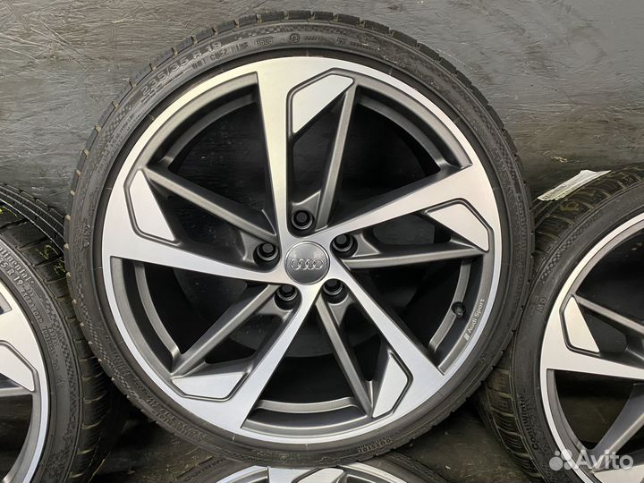 Оригинальные колёса на Audi A3 S3 R19