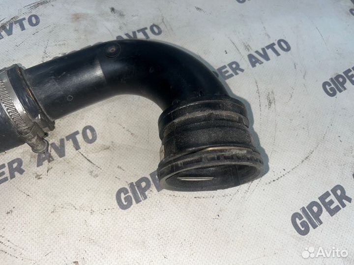 Патрубок интеркулера Land Rover Discovery Sport