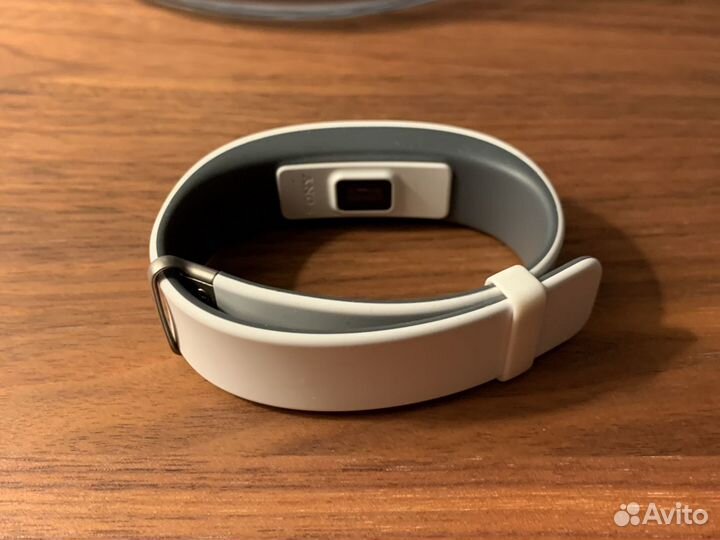 Умный браслет Sony SmartBand 2 SWR12