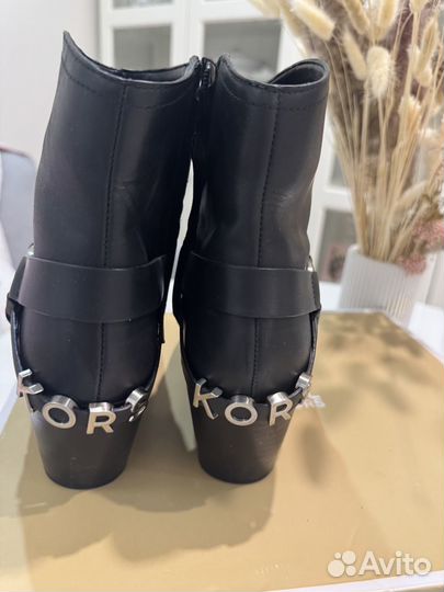 Ботильоны казаки Michael kors 39