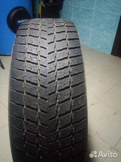 Nexen Winguard Ice SUV 235/70 R16