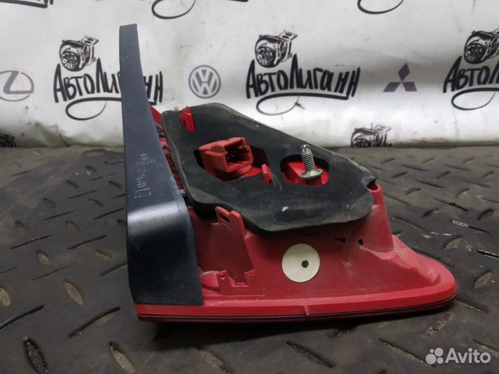 Фонарь задний правый Peugeot 3008 EP6cdtmd 2012