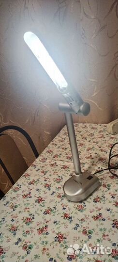 Лампа настольная