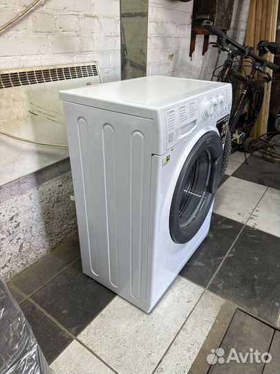 Hotpoint-Ariston vmsl 5081 B белая