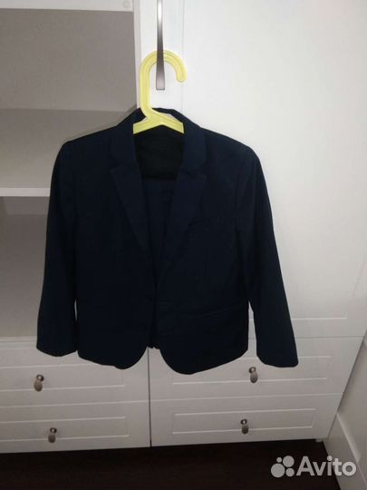 Школьный костюм h&m 122+ рубашка 122 остин